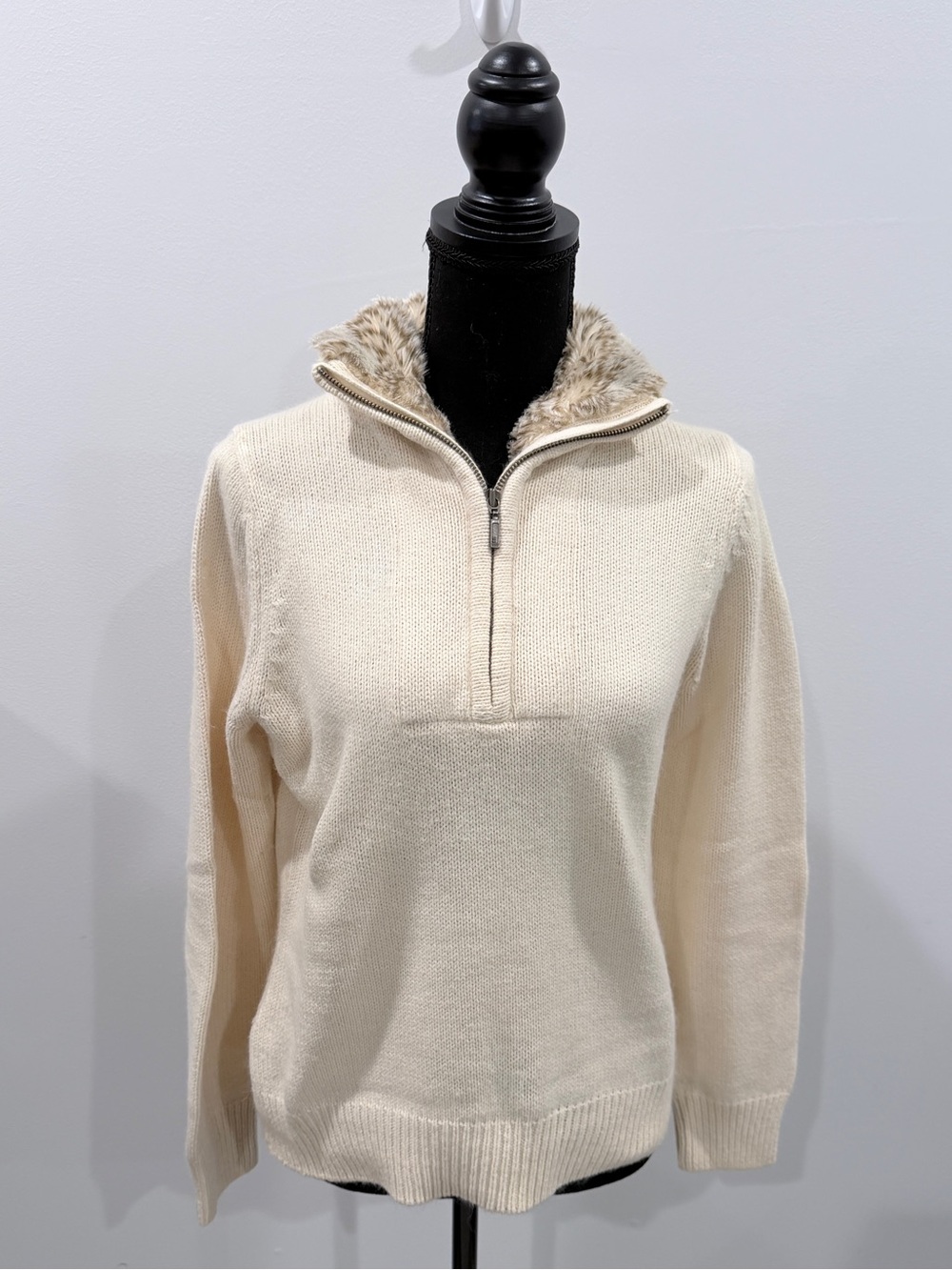 Eddie Bauer Women's Beige Sweater Angora Rabbit Fur Neck
